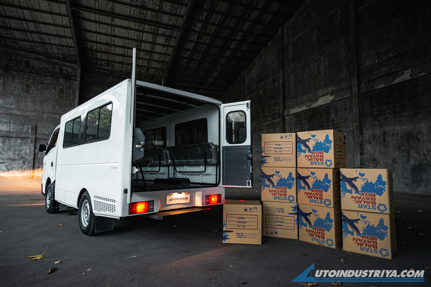 LCV Review: Isuzu Traviz L Utility Van 2.5L