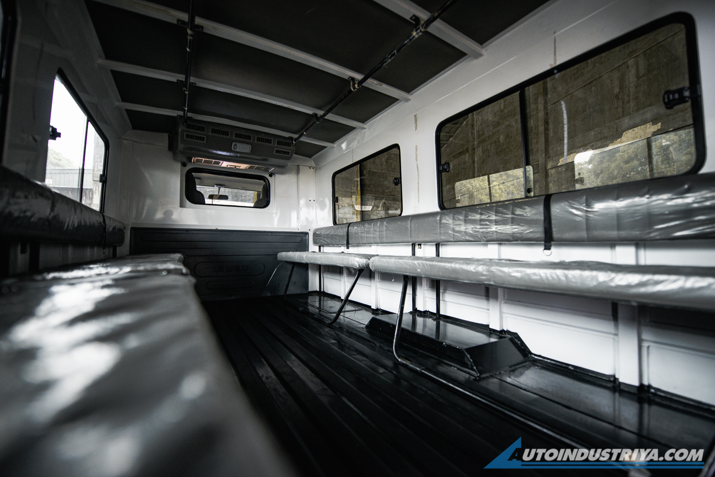 LCV Review: Isuzu Traviz L Utility Van 2.5L