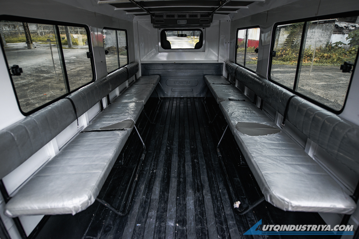 LCV Review: Isuzu Traviz L Utility Van 2.5L