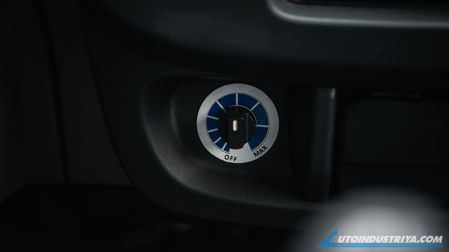 LCV Review: Isuzu Traviz L Utility Van 2.5L