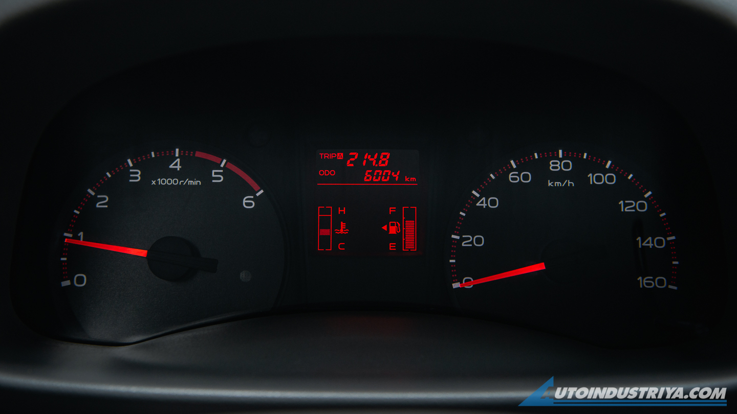 LCV Review: Isuzu Traviz L Utility Van 2.5L