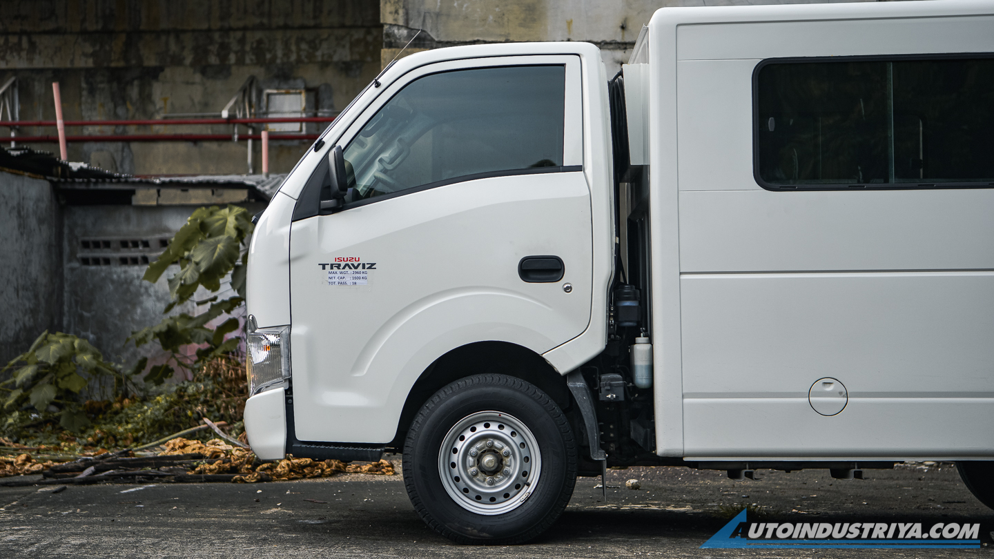 LCV Review: Isuzu Traviz L Utility Van 2.5L
