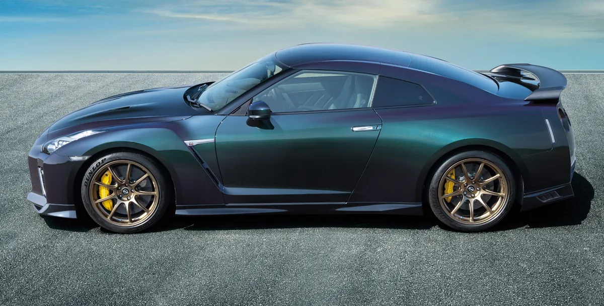 4 Door R35 Nissan introduces another special edition R35 GT-R | AutoIndustriya