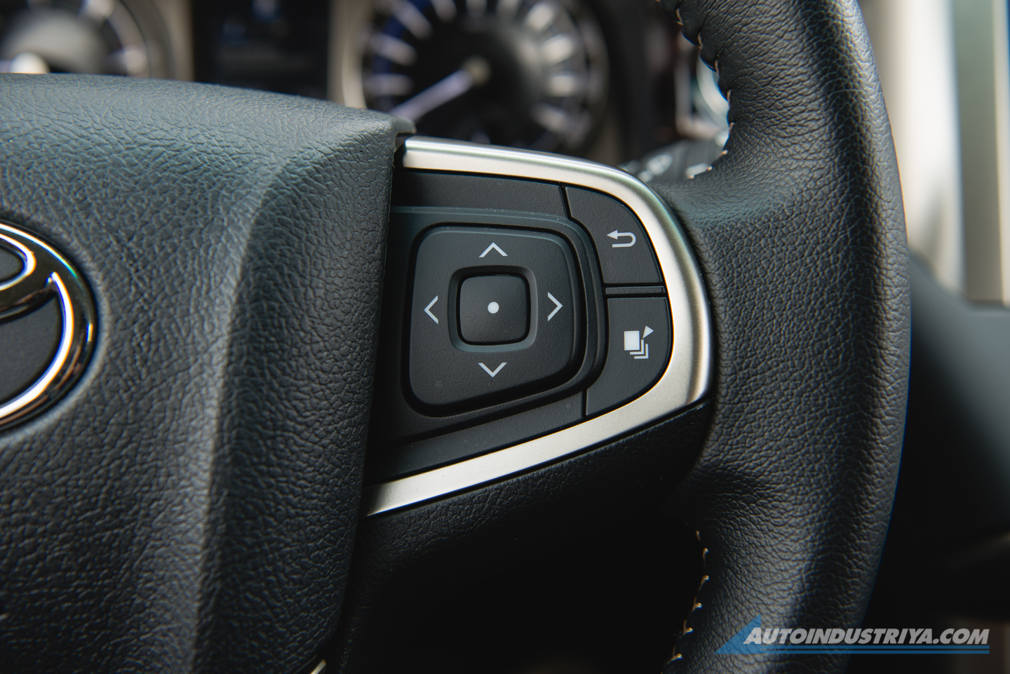 2021 Toyota Innova V