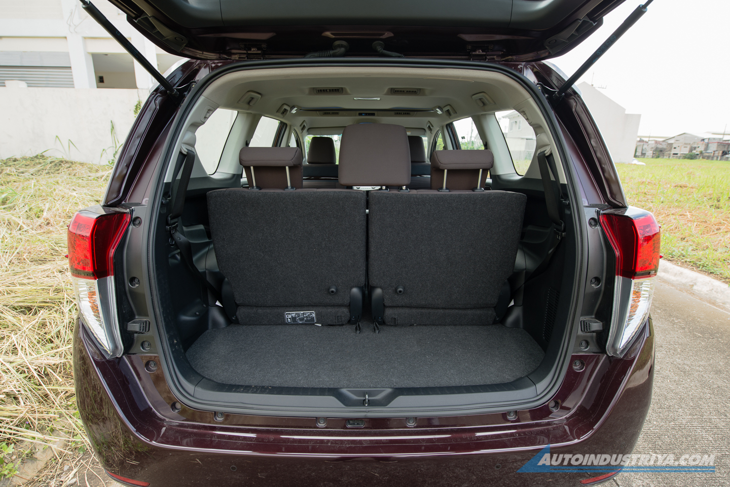 2021 Toyota Innova V