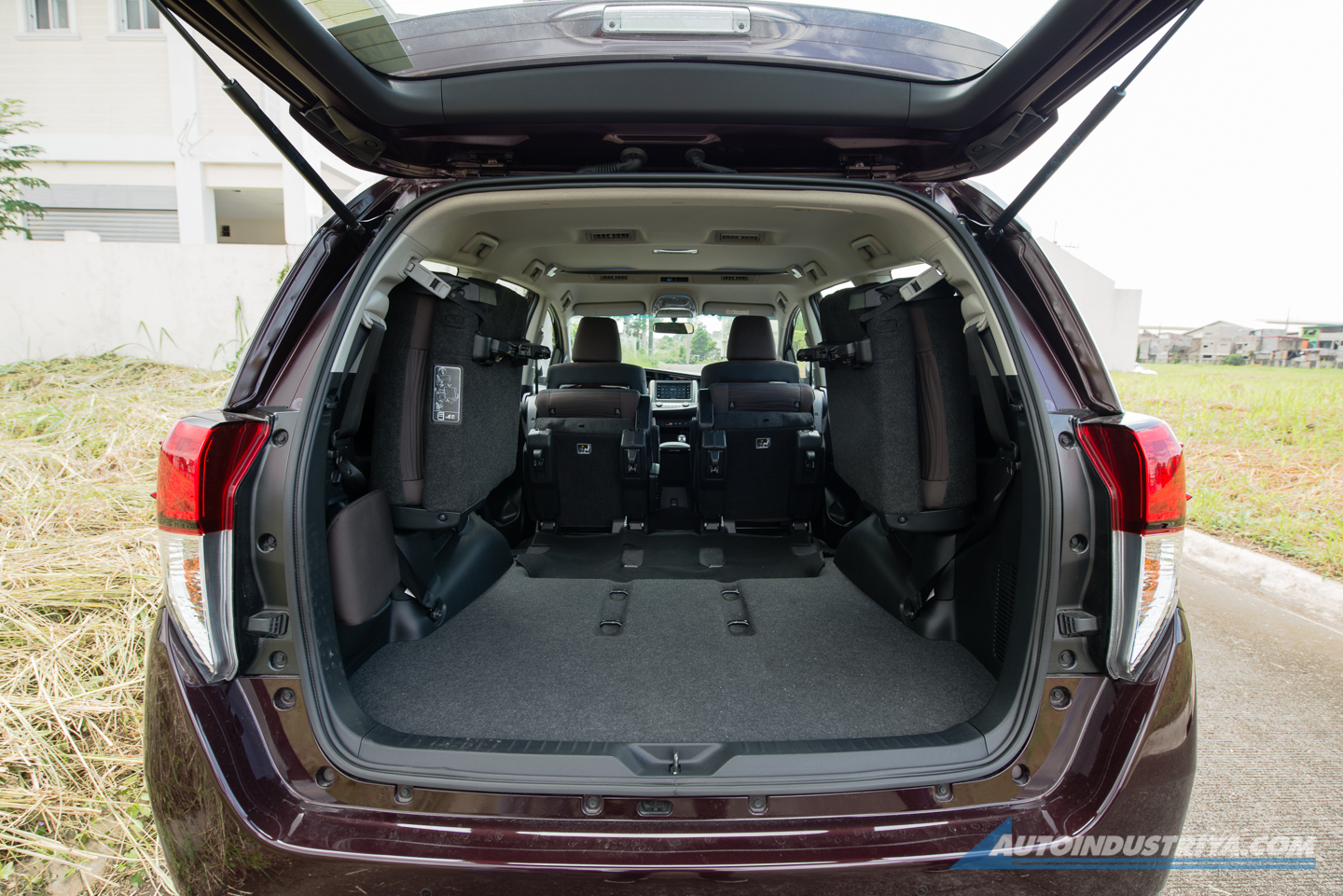 2021 Toyota Innova V