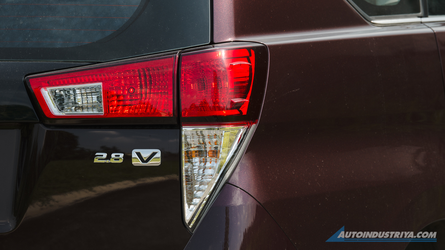 2021 Toyota Innova V