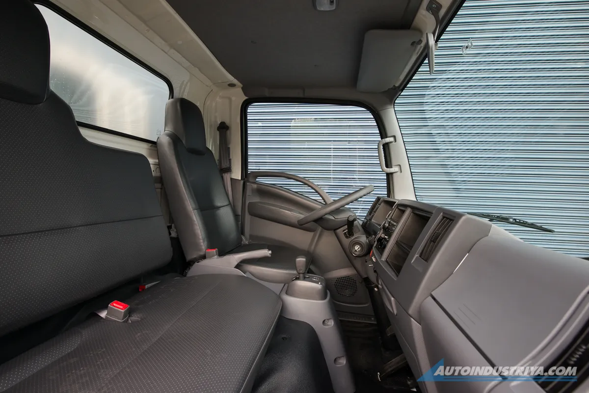 2021 Isuzu N-Series Smoother