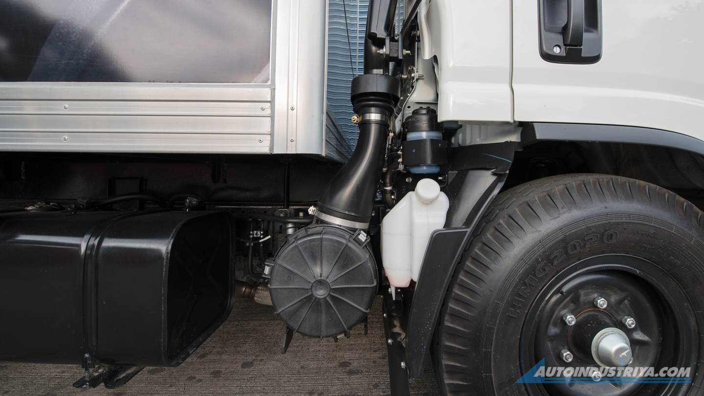 2021 Isuzu N-Series Smoother