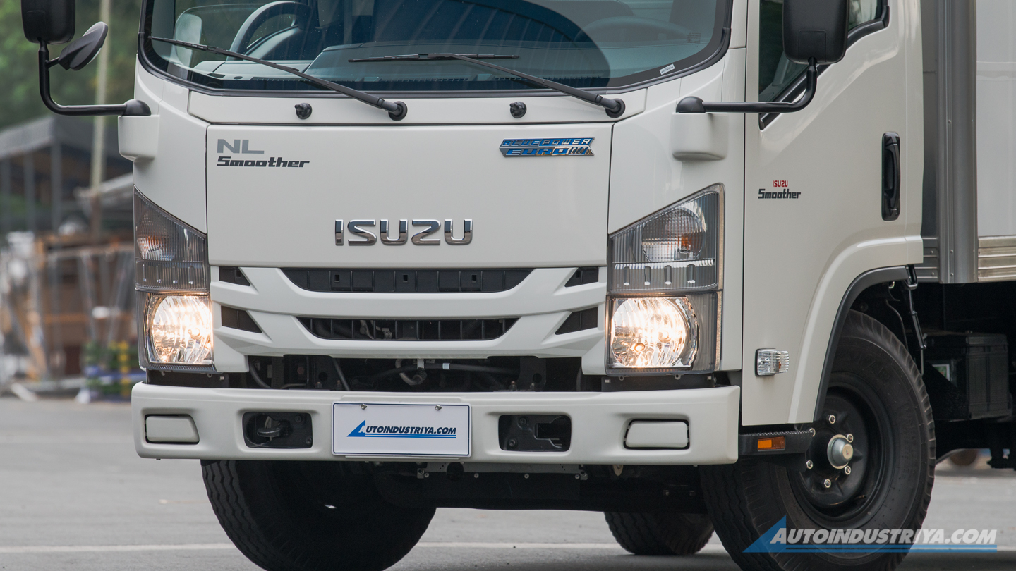 2021 Isuzu N-Series Smoother