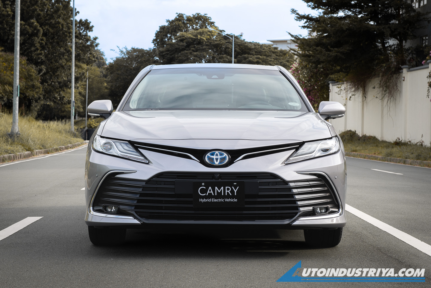 2022 Toyota Camry Hybrid