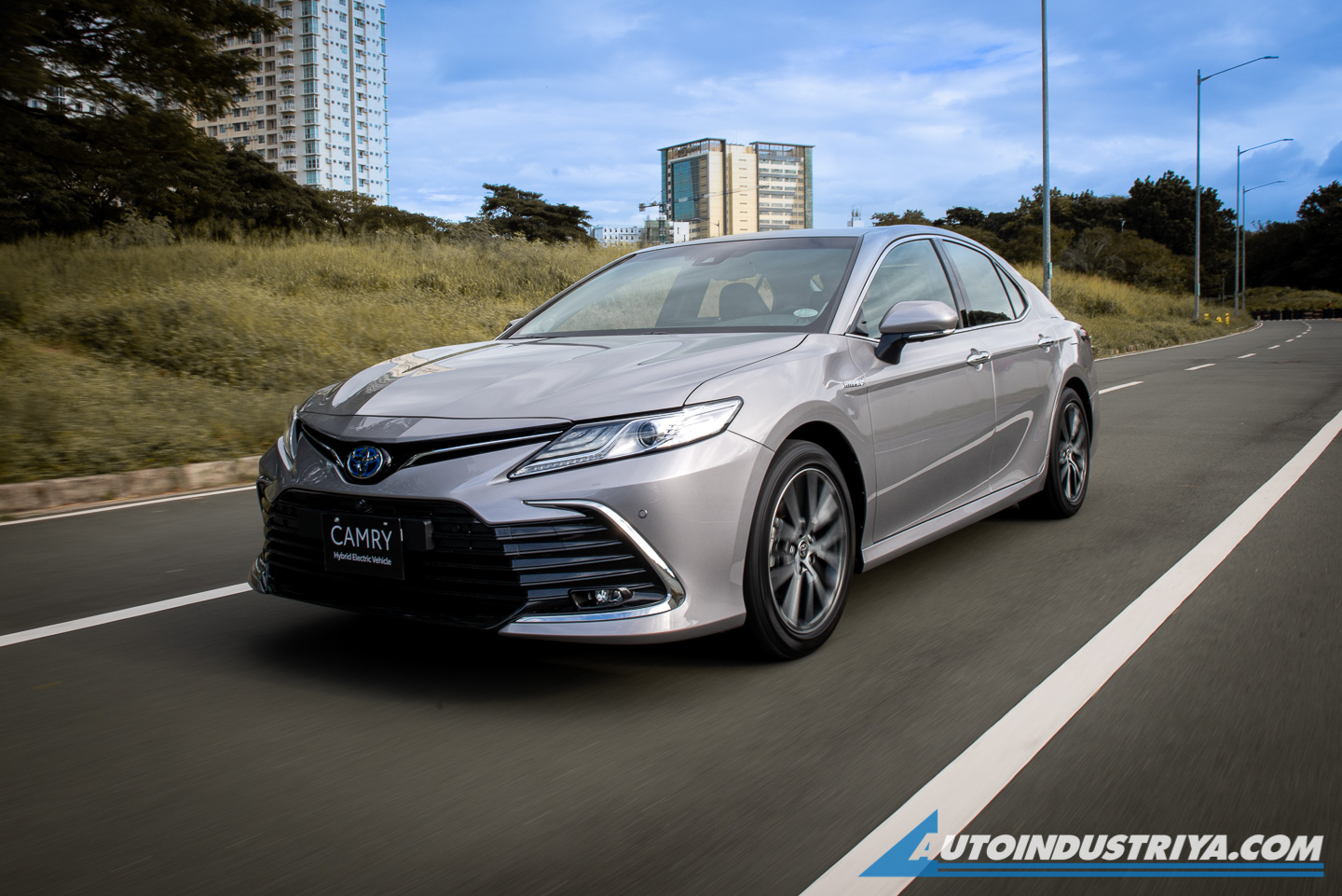 2022 Toyota Camry Hybrid