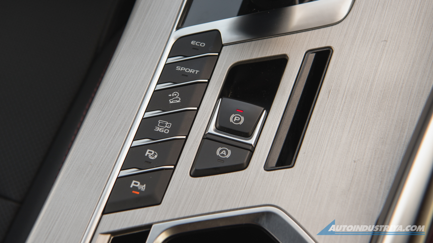 2022 Geely Coolray Sport Limited