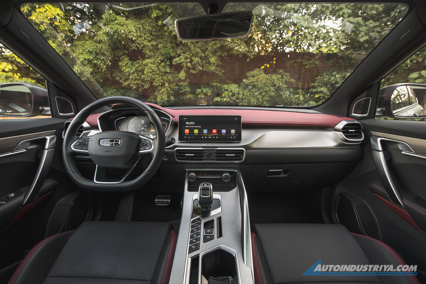 2022 Geely Coolray Sport Limited