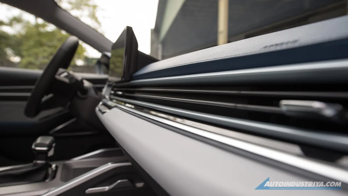 2022 Geely Emgrand