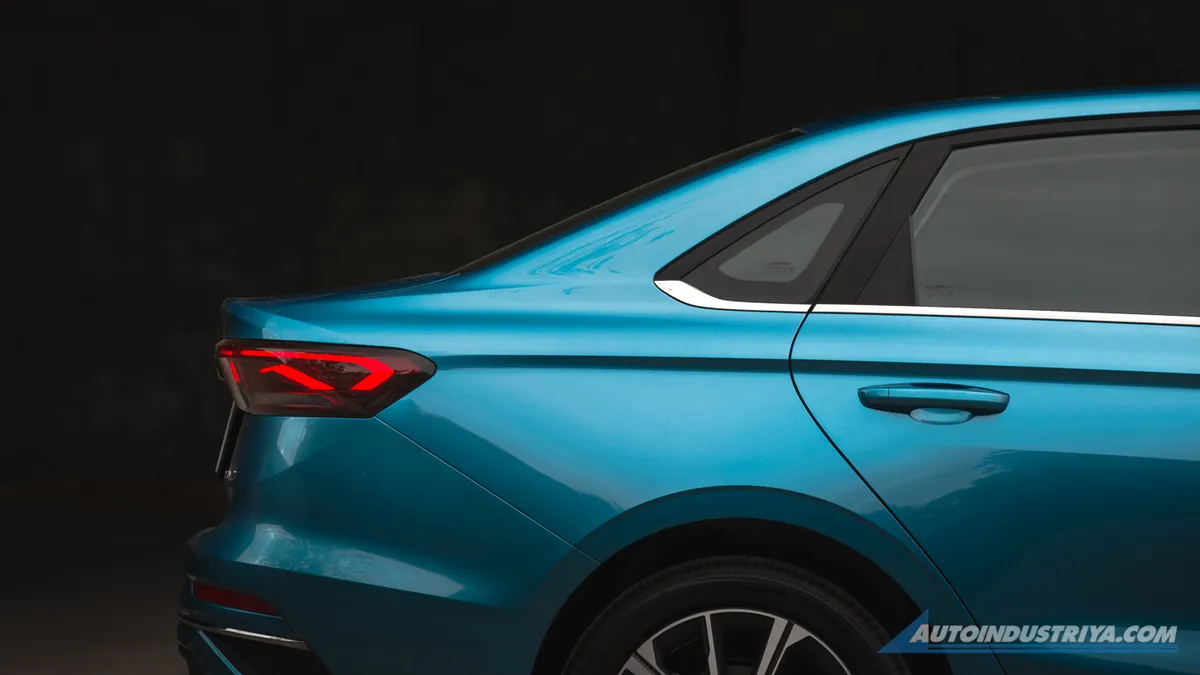 2022 Geely Emgrand