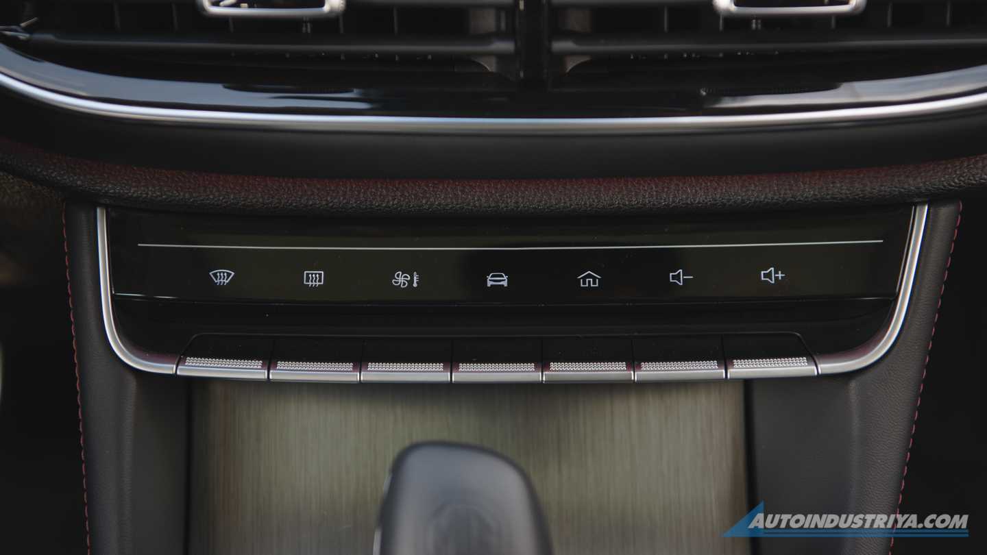 Embargo: MG HS Review