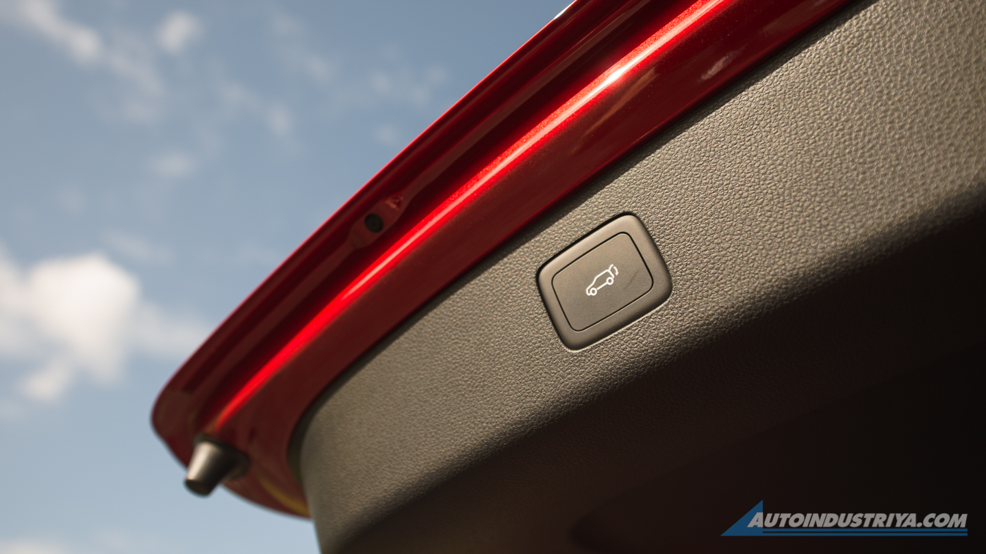 Embargo: MG HS Review