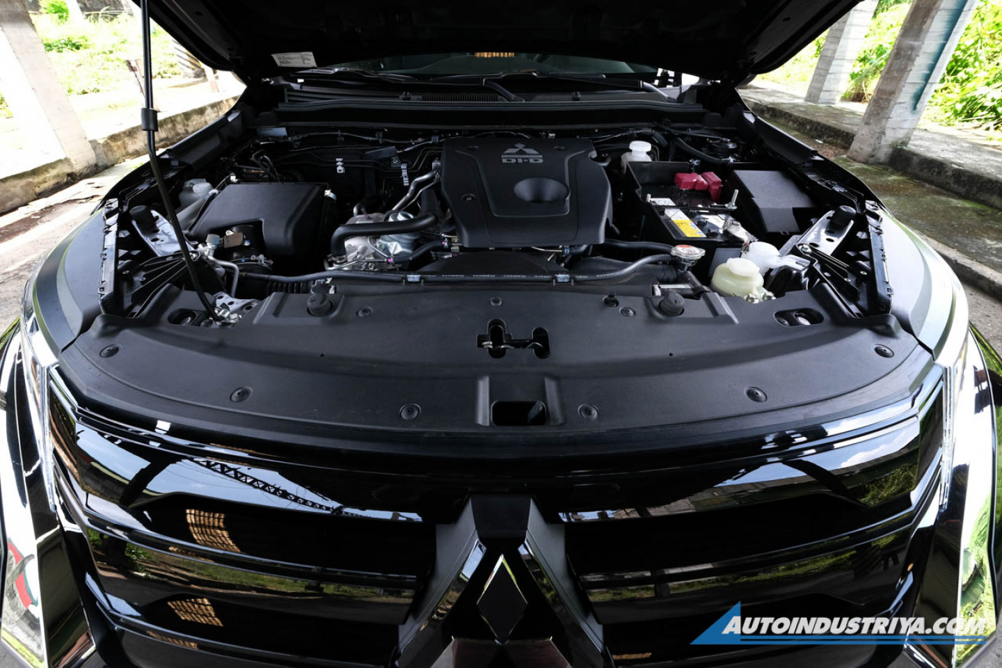 2022 Mitsubishi Montero Sport Black Series 2.4L 2WD