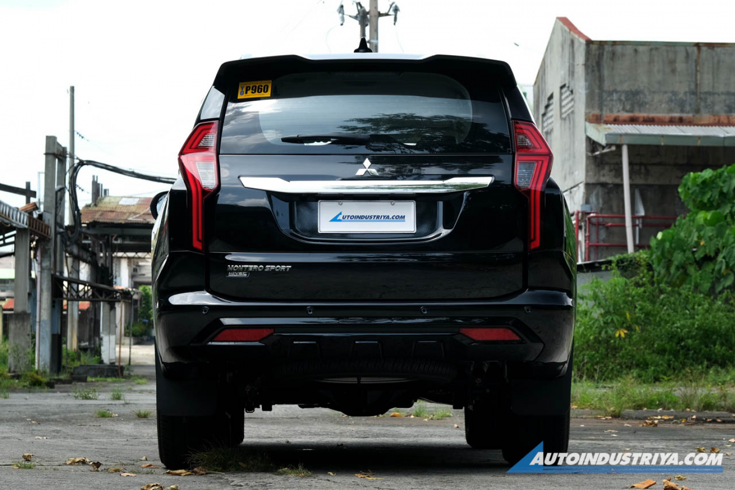 2022 Mitsubishi Montero Sport Black Series 2.4L 2WD