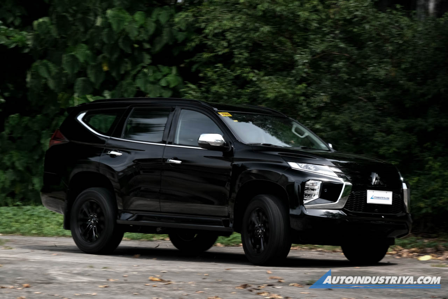 2022 Mitsubishi Montero Sport Black Series 2.4L 2WD