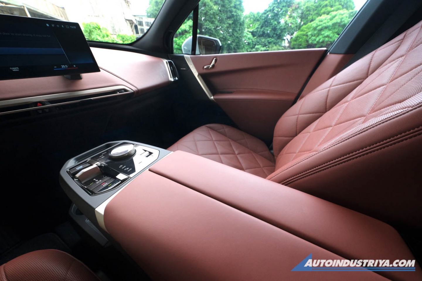 2022 BMW iX xDrive40