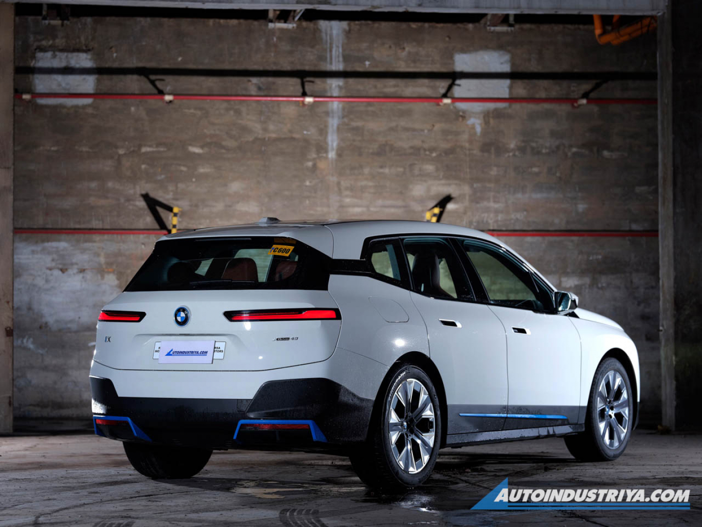 2022 BMW iX xDrive40