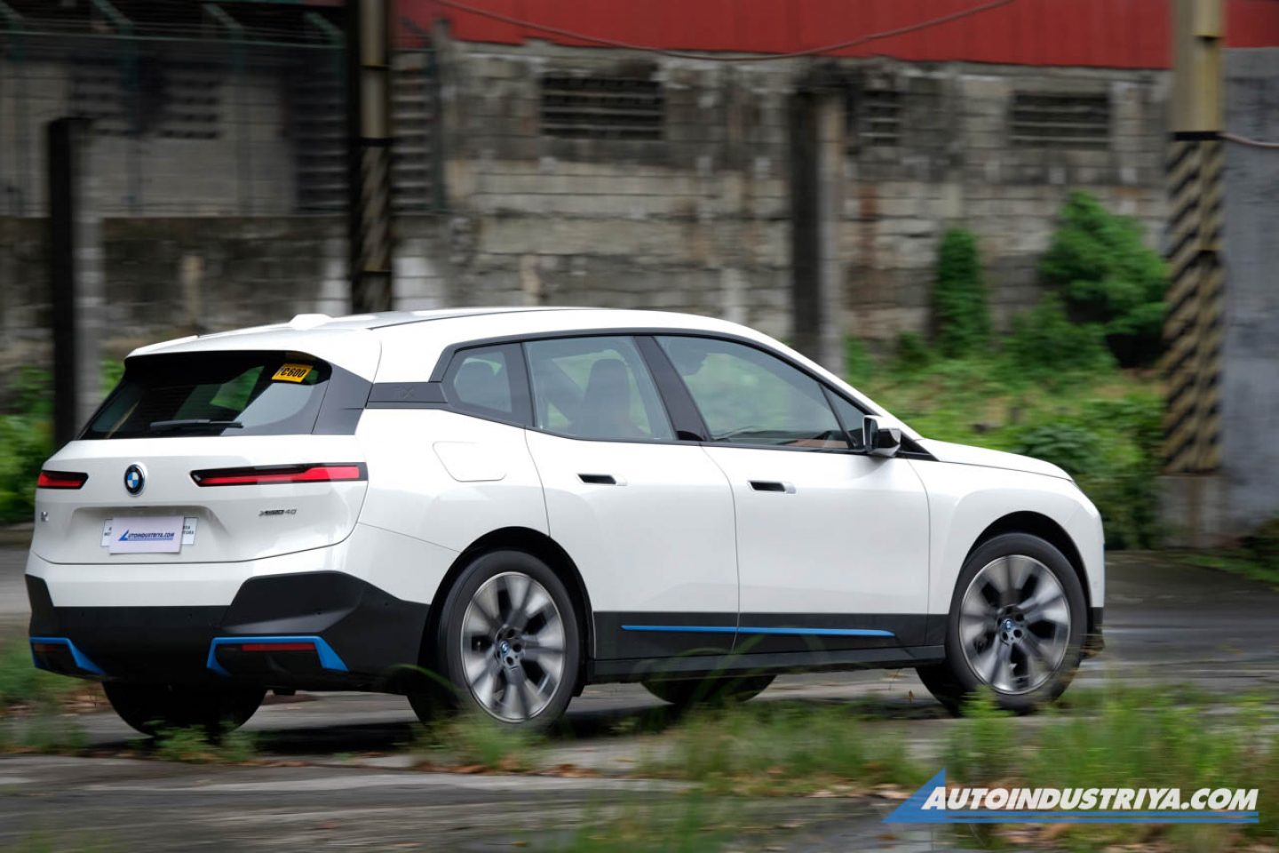 2022 BMW iX xDrive40