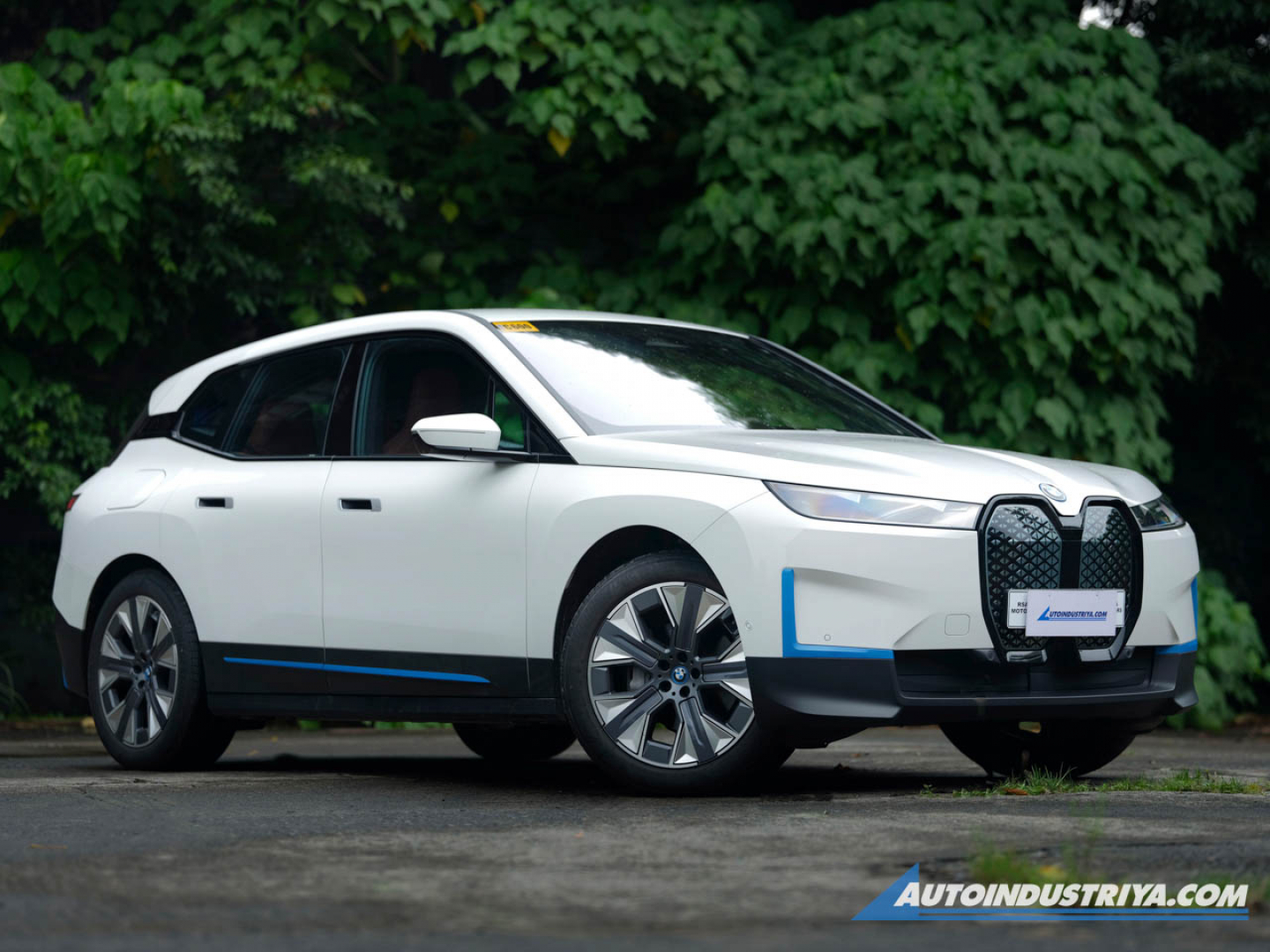 2022 BMW iX xDrive40