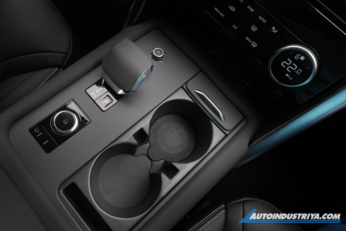 2023 Land Rover Discovery S D250