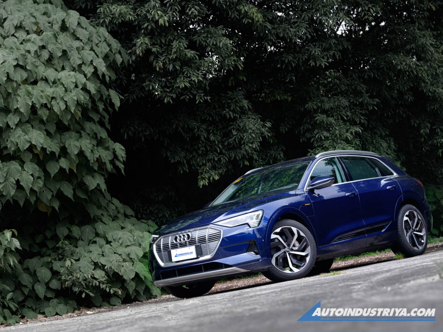 First Drive: Audi e-tron 55 quattro is the future made familiar