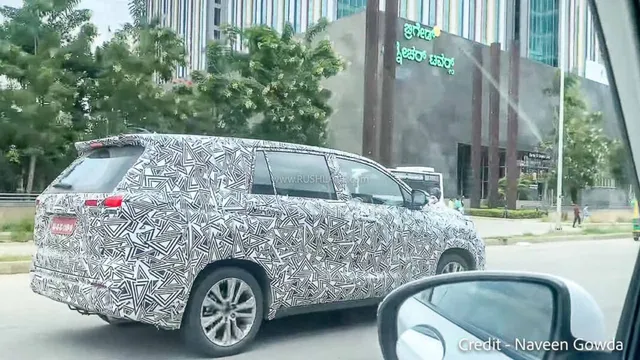 Driving Innova Spied: Are you the all-new Toyota Innova? | AutoIndustriya