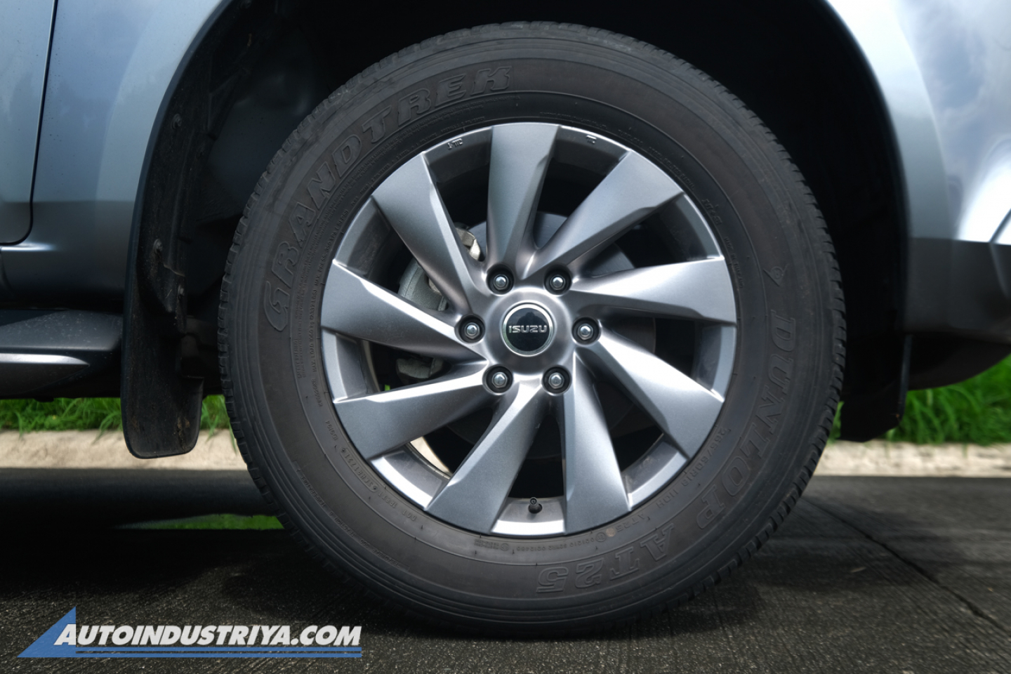 2022 Isuzu mu-X LS-A 4x2