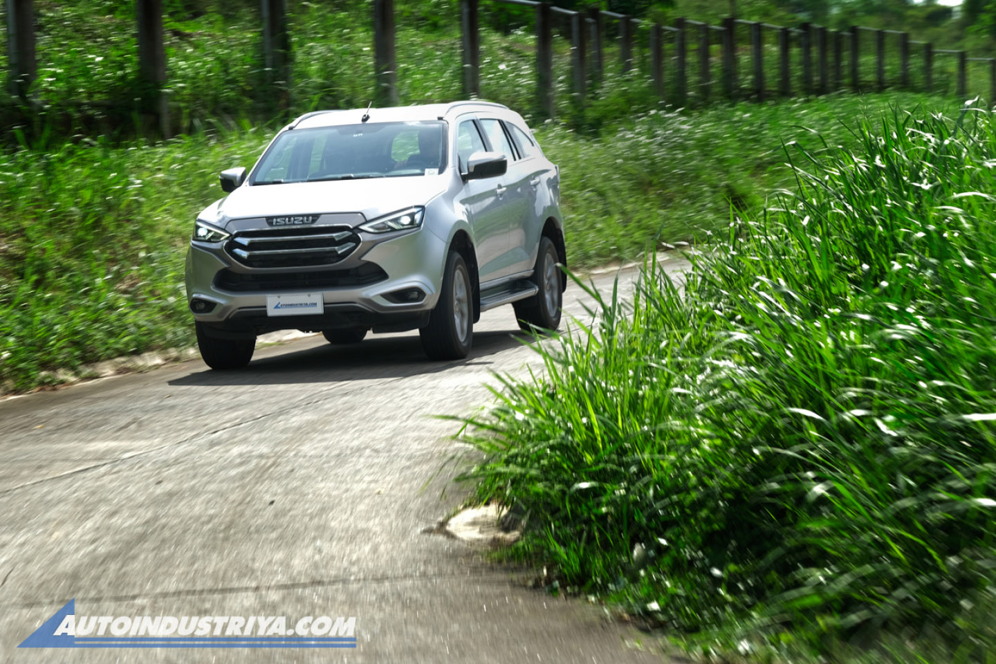 2022 Isuzu mu-X LS-A 4x2