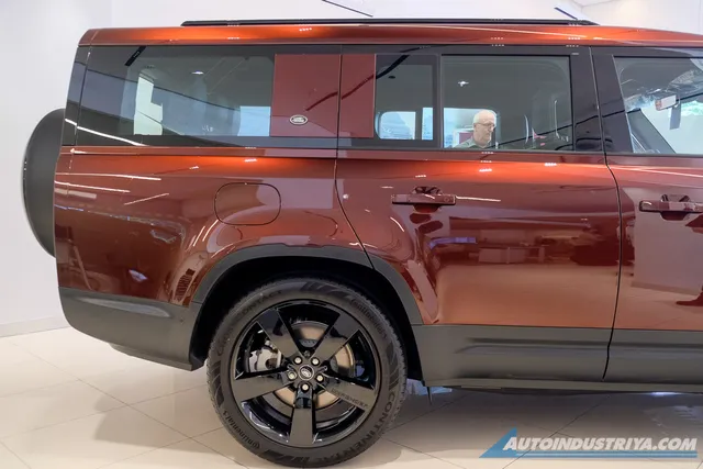 Three Row Land Rover Three-row Land Rover Defender 130 arrives, starts at PHP 11.890M ...