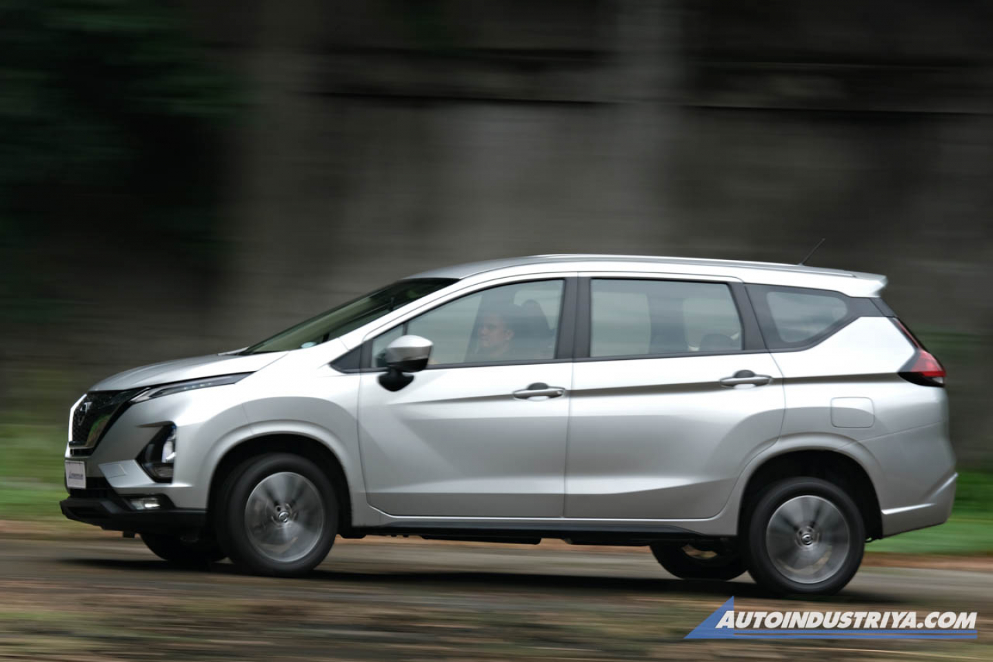 2023 Nissan Livina 1.5 VE