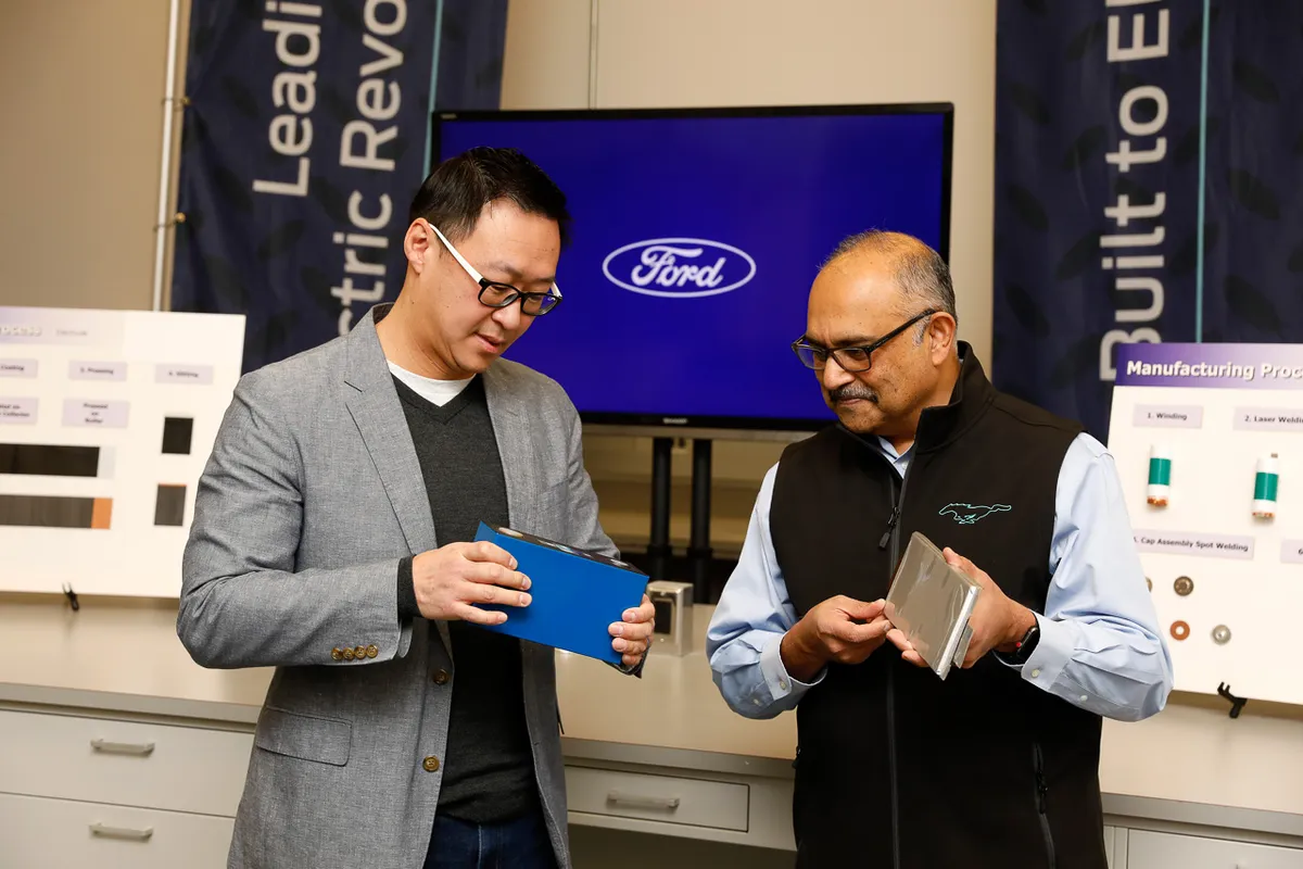 Ford to accelerate EV program with $3.5B battery plant | AutoIndustriya