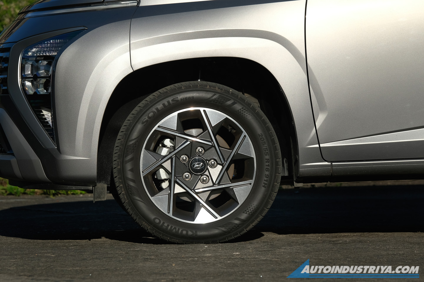 2023 Hyundai Stargazer GLS Premium IVT