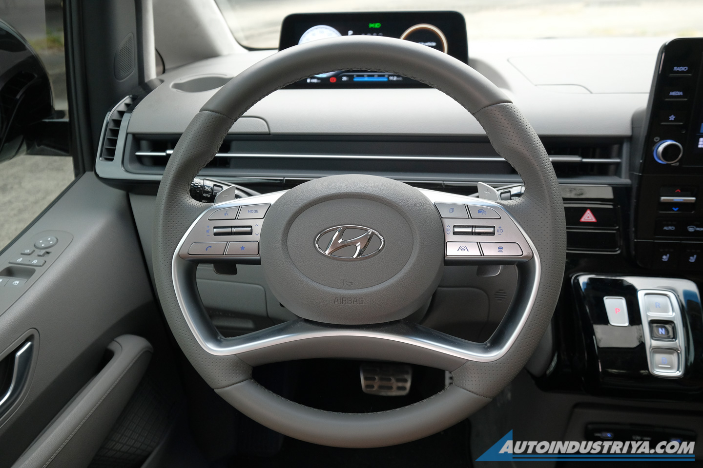 2023 Hyundai Staria 2.2 CRDi Premium AWD