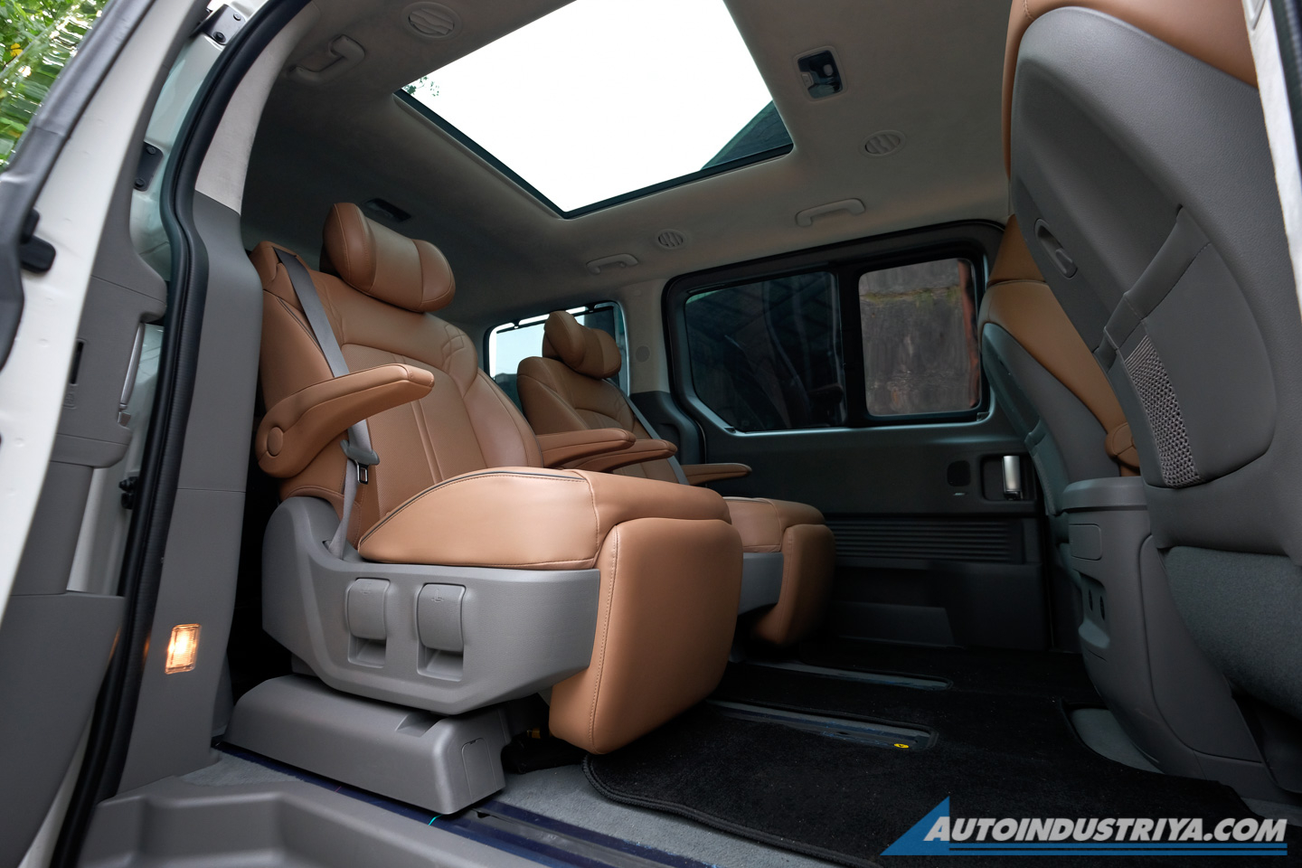 2023 Hyundai Staria 2.2 CRDi Premium AWD