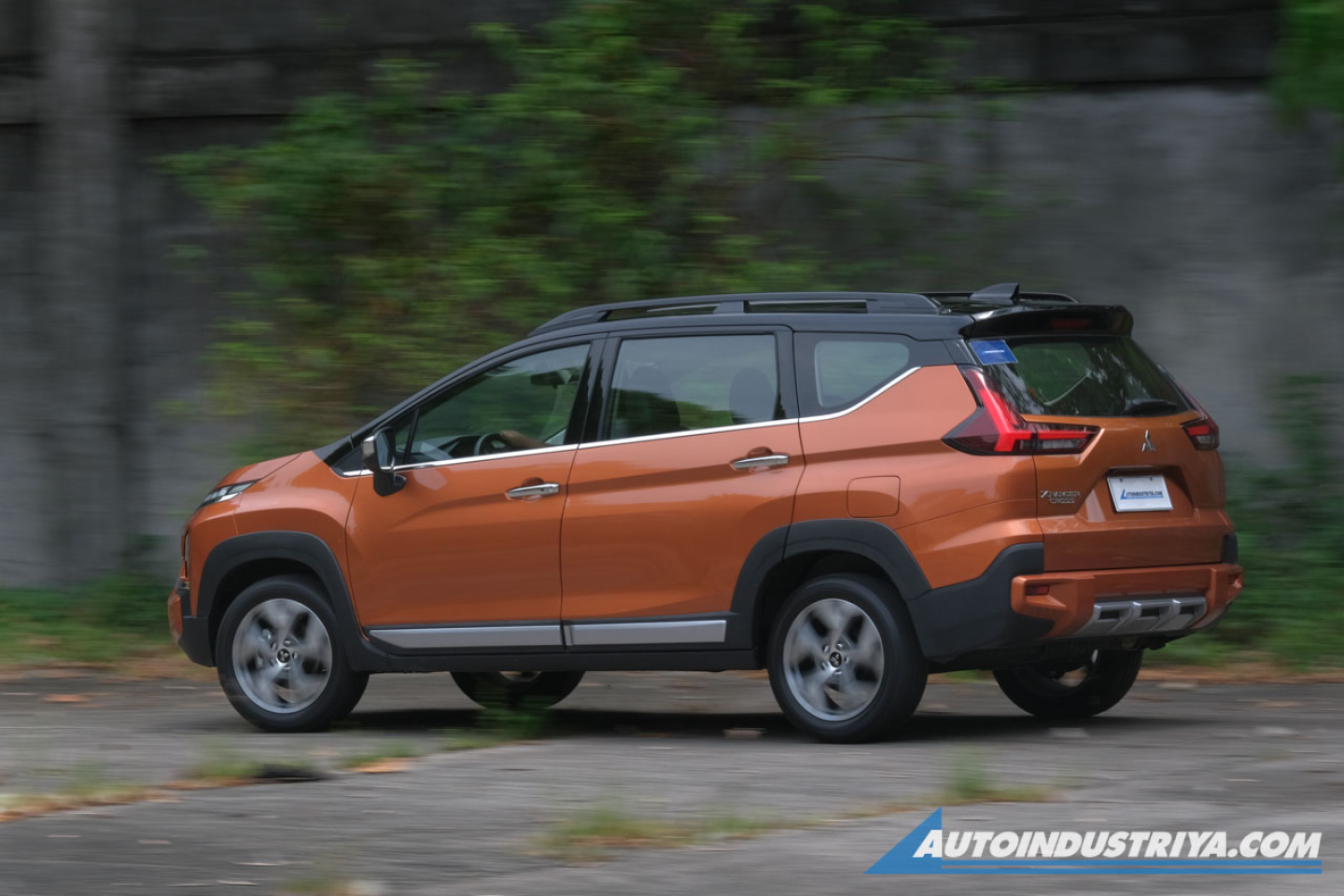 2023 Mitsubishi Xpander Cross 1.5G 2WD