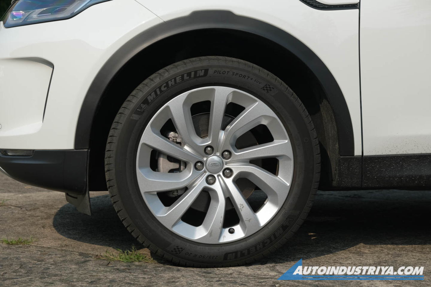 2023 Land Rover Discovery Sport S D165