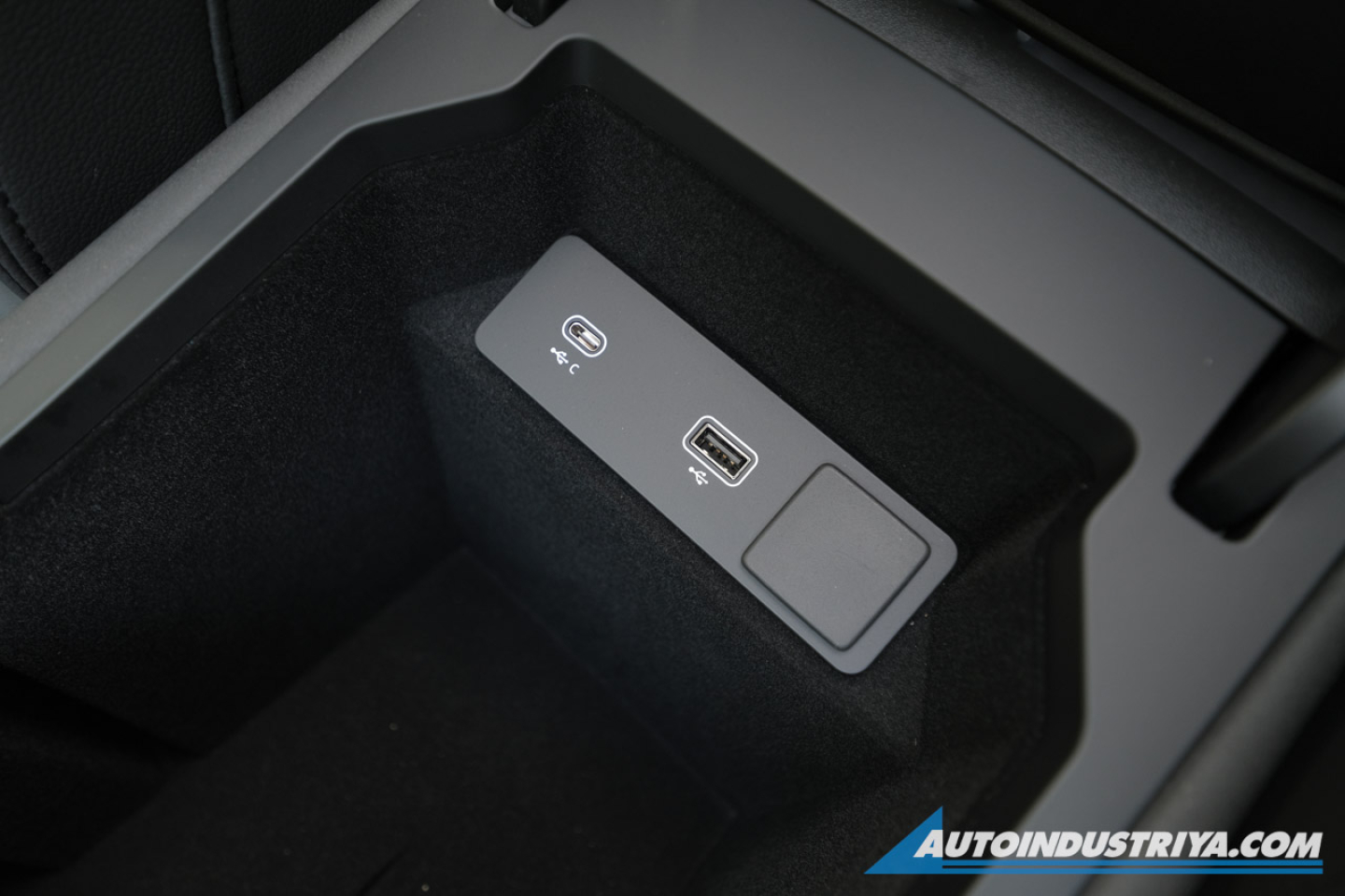 2023 Land Rover Discovery Sport S D165