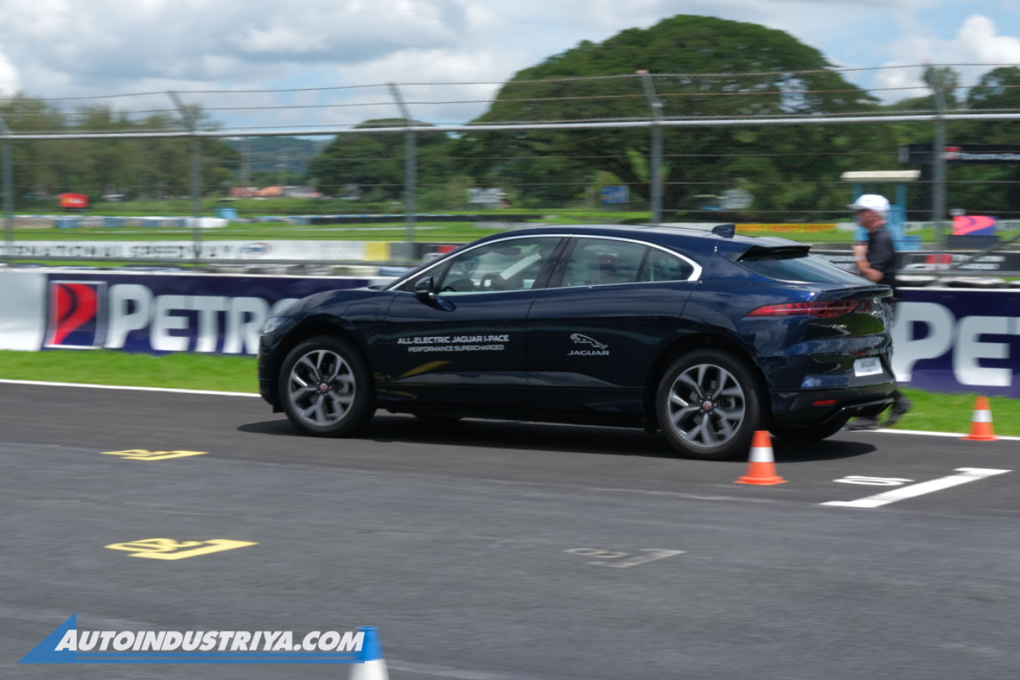 Unleashed: Jaguar PH takes to the circuit with I-PACE, F-TYPE and XF