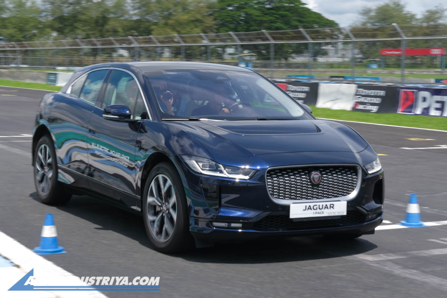Unleashed: Jaguar PH takes to the circuit with I-PACE, F-TYPE and XF