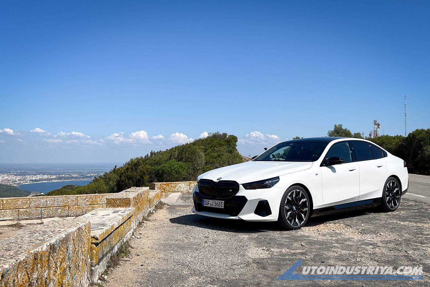 First Drive: BMW i5 eDrive40 and M60 xDrive