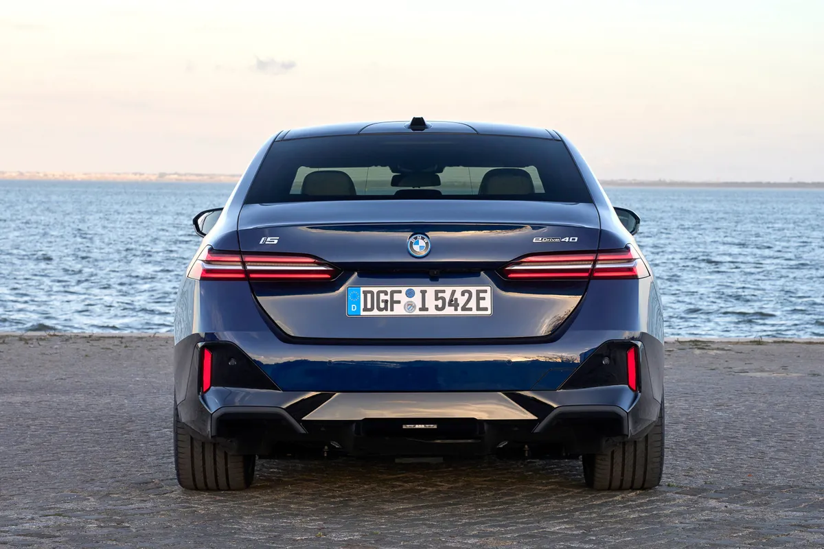 First Drive: BMW i5 eDrive40 and M60 xDrive