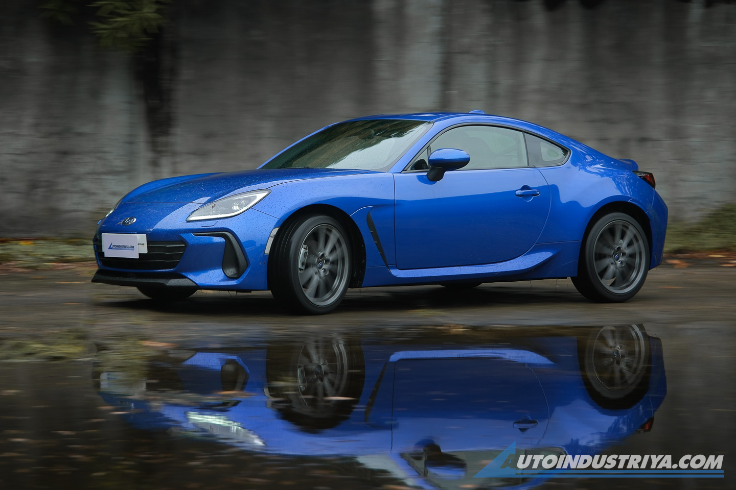 Subaru BRZ, sportier and safer with EyeSight