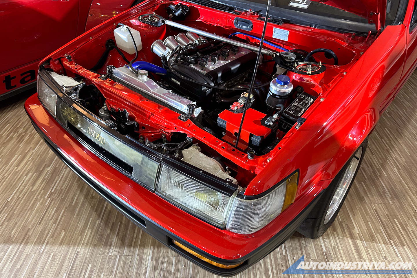 NeoClassic: A car show done right