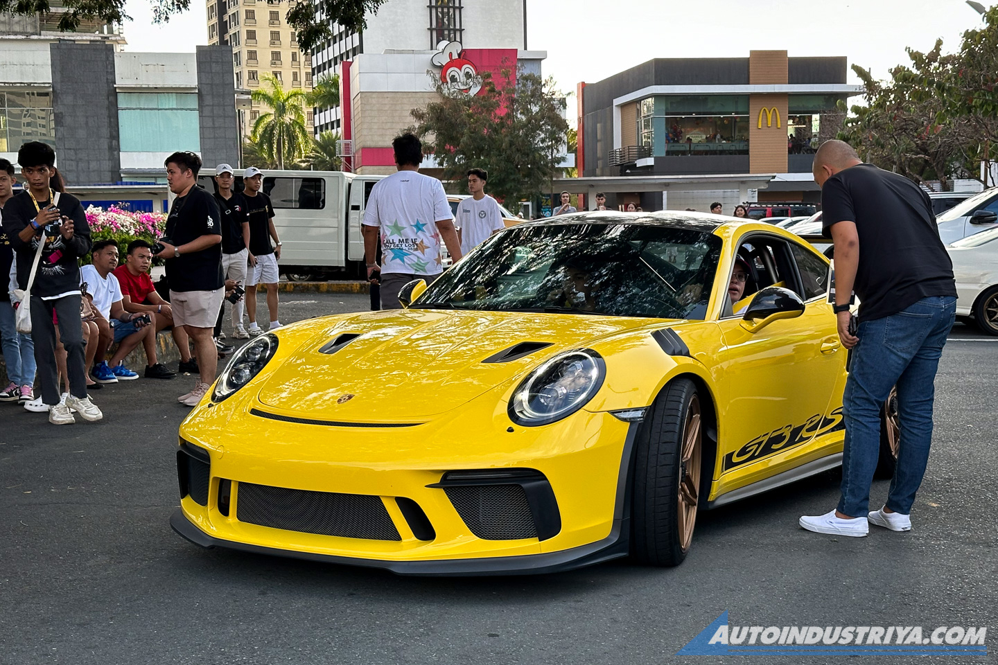 NeoClassic: A car show done right